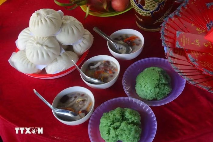 Mâm cúng Lễ cúng Bà Chúa Xứ tại xã Vĩnh Thuận Đông, thành phố Cần Thơ. (Ảnh: Duy Khương/TTXVN)