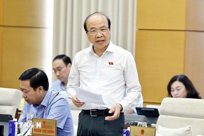 Chủ nhiệm Ủy ban Pháp luật và Tư pháp của Quốc hội Phan Chí Hiếu phát biểu. (Ảnh: Doãn Tấn/TTXVN)