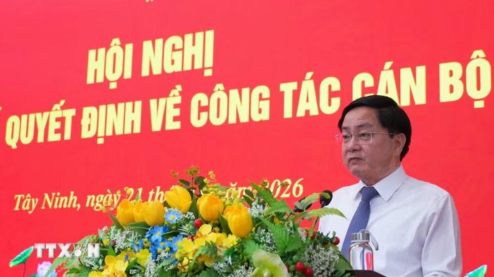 Ủy viên Trung ương Đảng, Bí thư Tỉnh ủy Tây Ninh Nguyễn Văn Quyết, phát biểu tại hội nghị. (Ảnh: Thanh Bình/TTXVN)