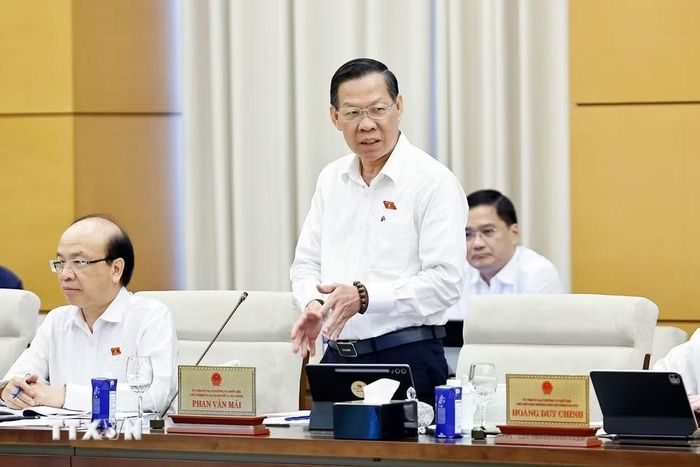 Chủ nhiệm Ủy ban Kinh tế và Tài chính của Quốc hội Phan Văn Mãi phát biểu. (Ảnh: Doãn Tấn/TTXVN)