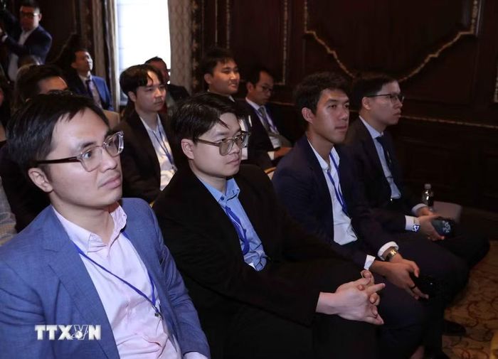 Các đại biểu tham dự buổi gặp gỡ. (Ảnh: Thống Nhất/TTXVN)