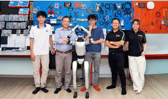 Robot hình người tại Phòng thí nghiệm tính toán nâng cao Trường Đại học Bách khoa (Đại học Quốc gia TP Hồ Chí Minh).