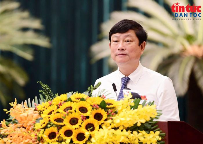 Ông Võ Văn Minh, Ủy viên Trung ương Đảng, Phó Bí thư Thành ủy, Chủ tịch HĐND TP Hồ Chí Minh phát biểu khai mạc kỳ họp.