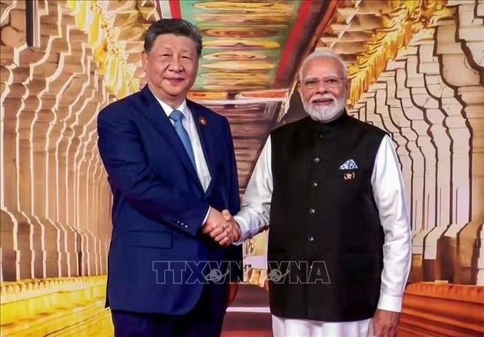 Chủ tịch Trung Quốc Tập Cận Bình (trái) và Thủ tướng Ấn Độ Narendra Modi tại cuộc gặp ở New Delhi ngày 12/9/2026. Ảnh: ANI/TTXVN phát