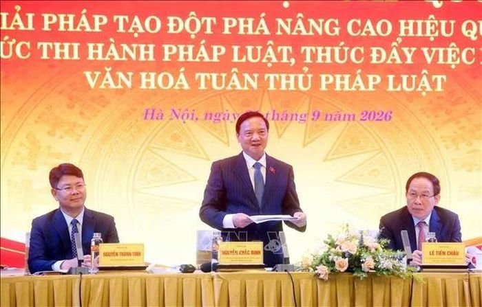 Phó Chủ tịch Quốc hội Nguyễn Khắc Định phát biểu. Ảnh: Phạm Kiên/TTXVN