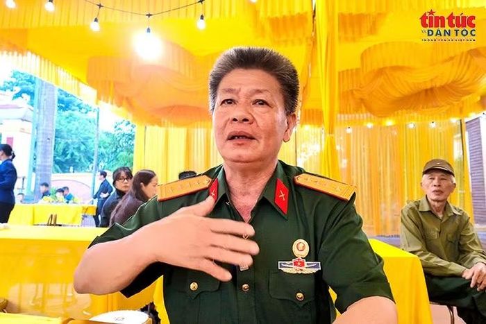 Đại tá, cựu chiến binh Nguyễn Văn Thái, i, cháu ruột liệt sĩ, ông Nguyễn Xuân Ngọc