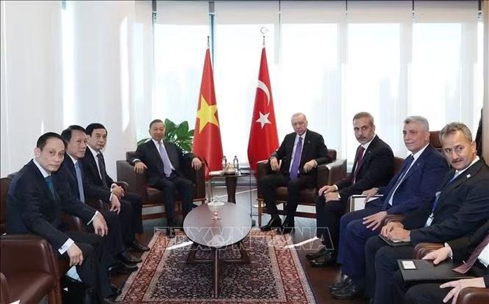 Tổng Bí thư, Chủ tịch nước Tô Lâm gặp Tổng thống Thổ Nhĩ Kỳ Recep Tayyip Erdogan. Ảnh: Thống Nhất/TTXVN