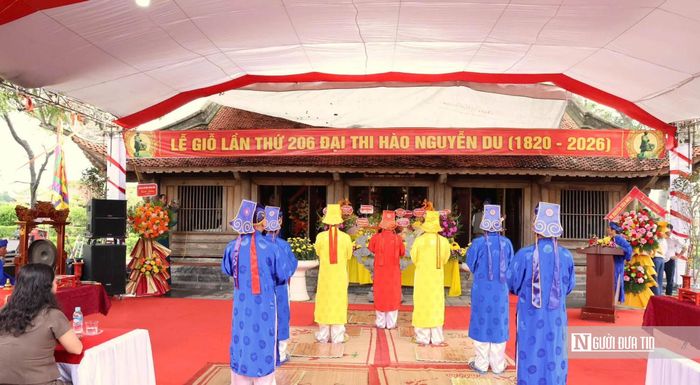Lễ giỗ lần thứ 206 của Đại thi hào Nguyễn Du tại Hà Tĩnh.
