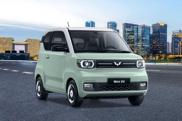 Wuling Mini EV là mẫu xe điện cỡ nhỏ đầu tiên được TMT Motors đưa vào Việt Nam, mở đầu chiến lược xe điện giá thấp của doanh nghiệp từ năm 2023. Ảnh: TMT Motors.
