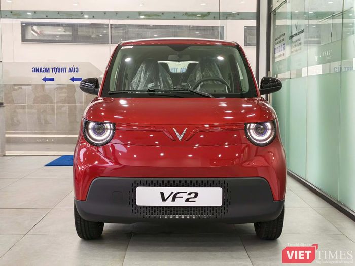 VF 2 là một trong những đối thủ trực tiếp của Nano S05, với cấu hình 4 chỗ, giá niêm yết 188 triệu đồng và phạm vi di chuyển khoảng 210 km. Ảnh: Thượng Tâm.