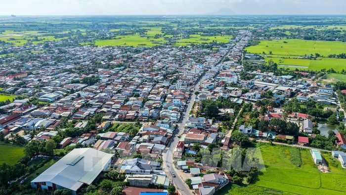 Diện mạo nông thôn xã biên giới Phước Chỉ, tỉnh Tây Ninh, ngày càng khởi sắc, kết cấu hạ tầng và phát triển vùng sản xuất ngày càng đượ đầu tư hoàn thiện. Ảnh: Minh Phú - TTXVN
