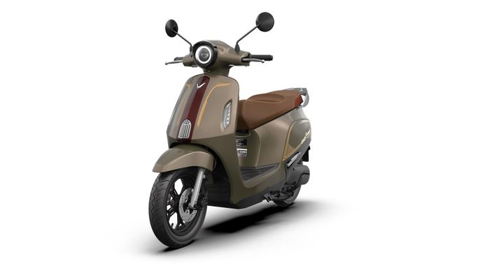 Evo Grand Premia có giá bán 27,9 triệu đồng.