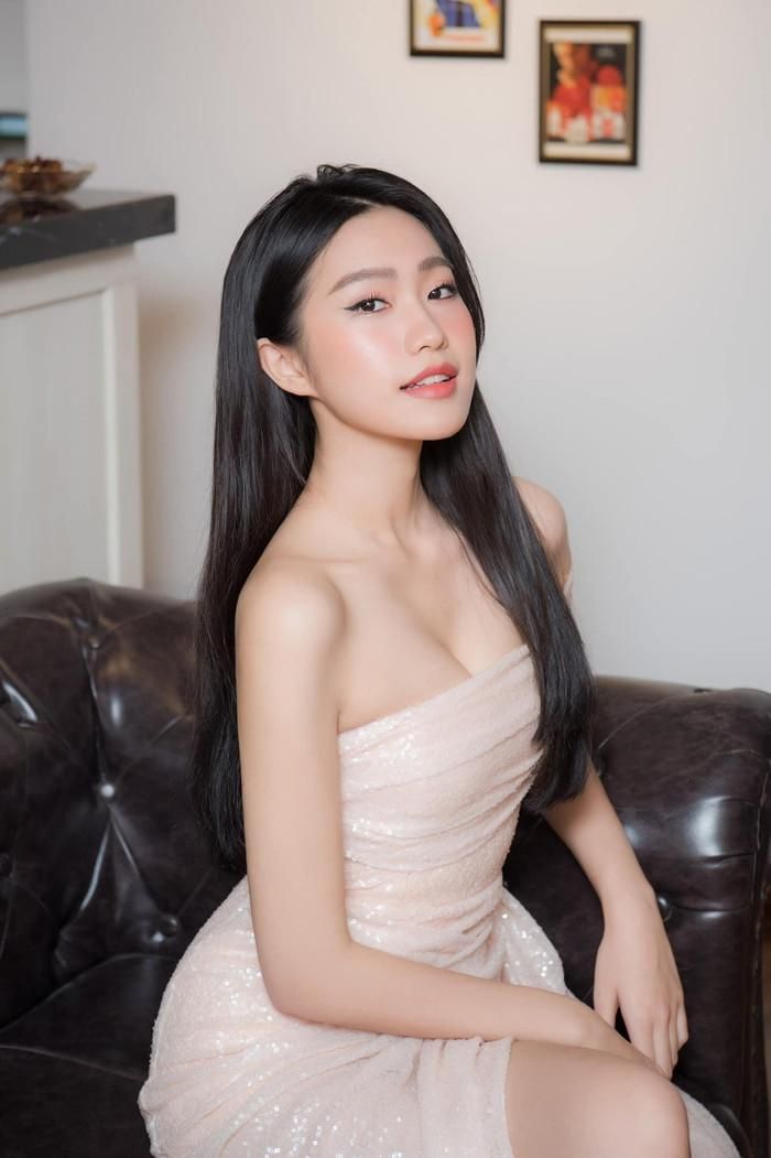 Dù kiếm ra thu nhập từ nhiều công việc khác nhau nhưng Doãn Hải My từ chối tiết lộ con số cụ thể.