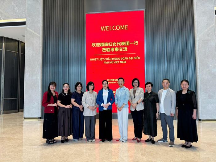Tham quan Tập đoàn Công nghiệp Hải Hoa tại Quảng Châu