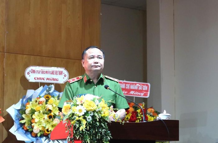 Trung tướng Trần Văn Thiện - Bí thư đảng uỷ, Cục Trưởng C11, Bộ Công an phát biểu tại buổi lễ.
