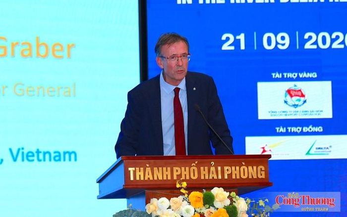 Ông Stéphane Graber, Tổng Giám đốc Liên đoàn các Hiệp hội Giao nhận vận tải Thế giới (FIATA).