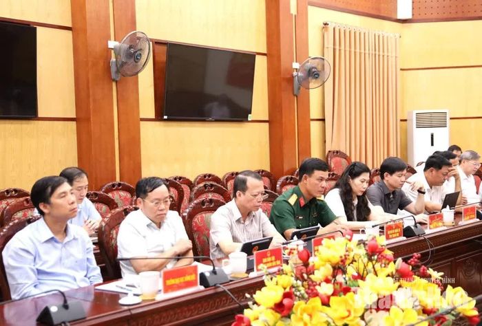 Các đại biểu dự phiên họp