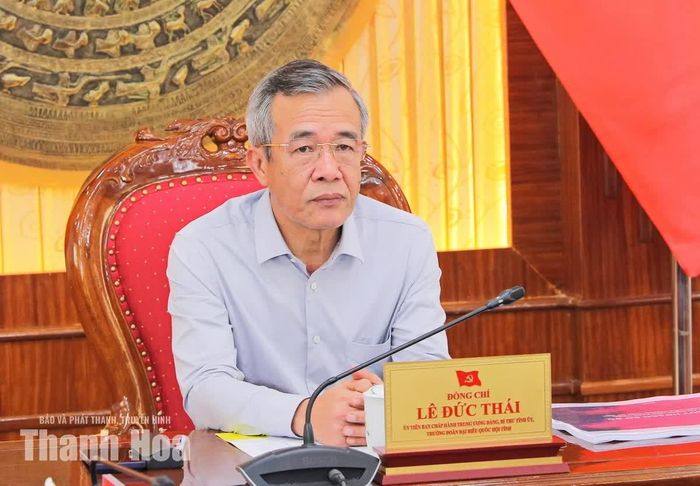 Bí thư Tỉnh ủy Lê Đức Thái chủ trì hội nghị.