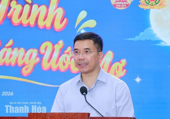 Phó Bí thư Thường trực Tỉnh ủy Nguyễn Hồng Phong phát biểu tại chương trình.