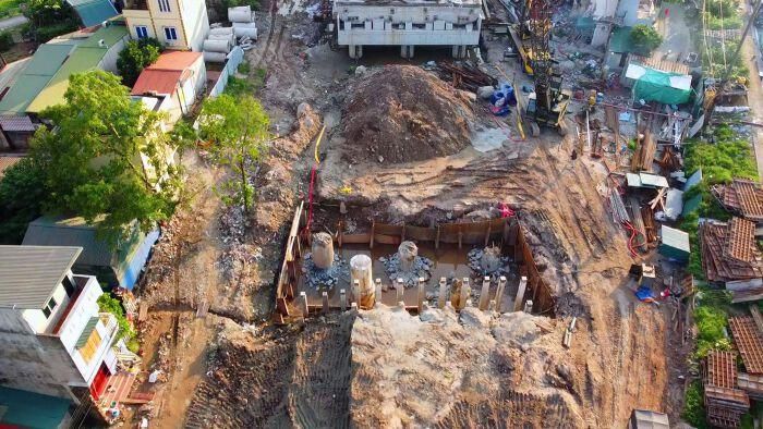 Khi mặt bằng được bàn giao đầy đủ, các mũi thi công có thể đồng loạt triển khai, hướng tới mục tiêu thông xe kỹ thuật vào cuối năm 2026.