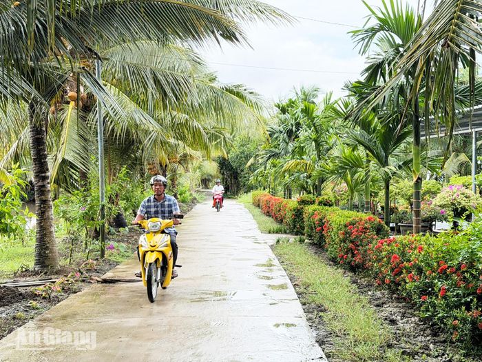 Tuyến đường Kênh Bà Đầm, ấp Trảng Tranh, xã Hòa Hưng hoàn thành đúng tiến độ và được đưa vào sử dụng.