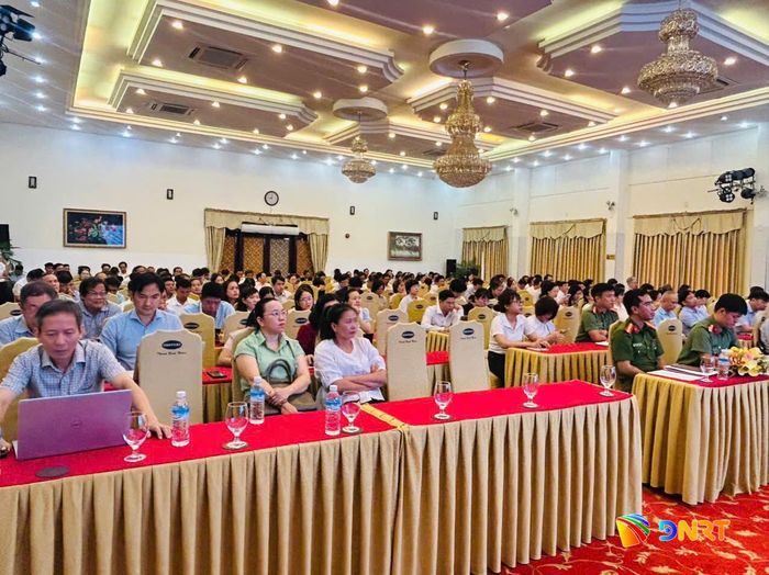Việc trang bị những kiến thực pháp luật liên quan đến bảo hiểm đã giúp các cơ sở y tế cập nhật, hệ thống lại các quy định mới, đồng thời nhận diện rõ hơn những hành vi có nguy cơ dẫn đến vi phạm. Ảnh: DIỆP NHƯ