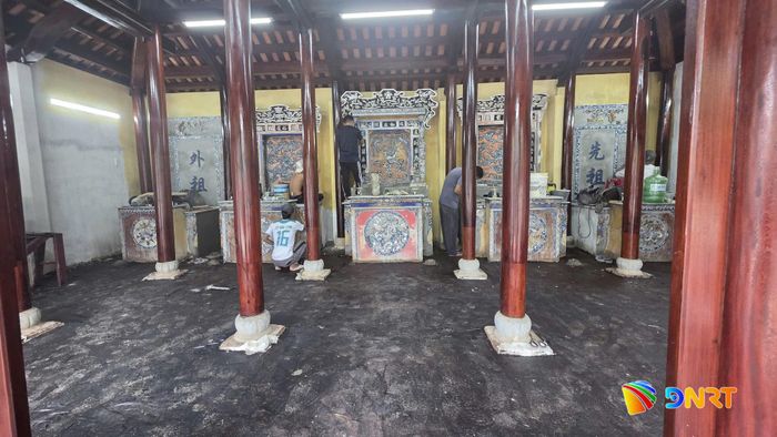 Trùng tu đình Túy Loan. Ảnh: HÀN NGUYÊN