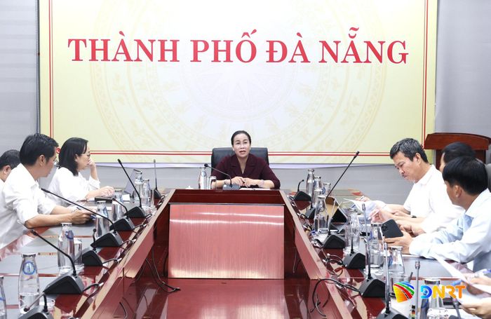Phó Chủ tịch UBND thành phố Nguyễn Thị Anh Thi chỉ đạo tại buổi làm việc. Ảnh: NGỌC HÀ