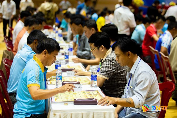 Bộ môn cờ tướng tại Đại hội Thể dục thể thao thành phố Đà Nẵng lần thứ 10 năm 2026 có 284 vận động viên đến từ 47 xã, phường tham gia. Ảnh: BẢO LÂM