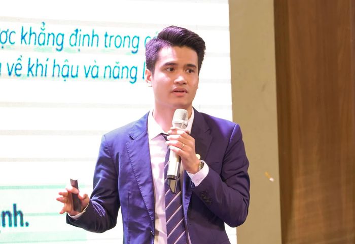 Ông Nguyễn Văn Dương - cán bộ Viện năng lượng Bộ Công thương trình bày tại hội thảo.