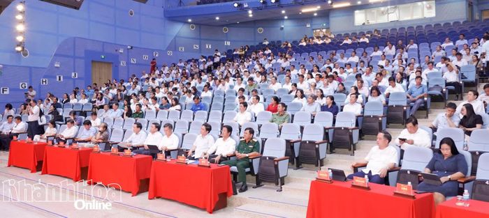Quang cảnh hội nghị.