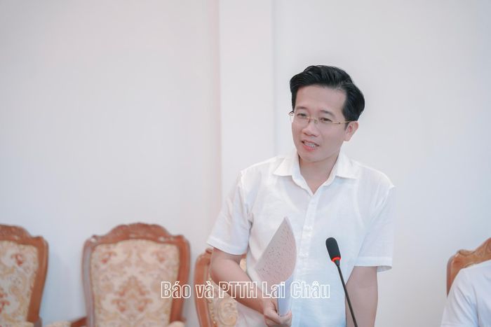 Đồng chí Nguyễn Tiến Thịnh – Tỉnh ủy viên, Bí thư Đảng ủy, Chủ tịch HĐND xã Bình Lư phát biểu tại buổi giám sát.