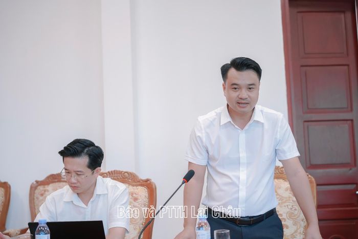 Lãnh đạo UBND xã Bình Lư phát biểu tại buổi giám sát.
