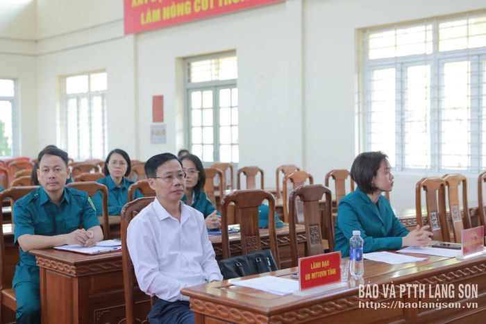 Các đại biểu dự khai mạc