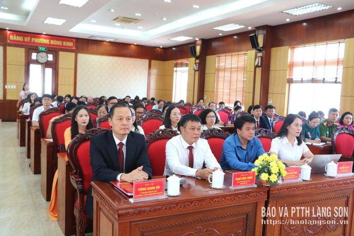 Các đại biểu dự hội nghị