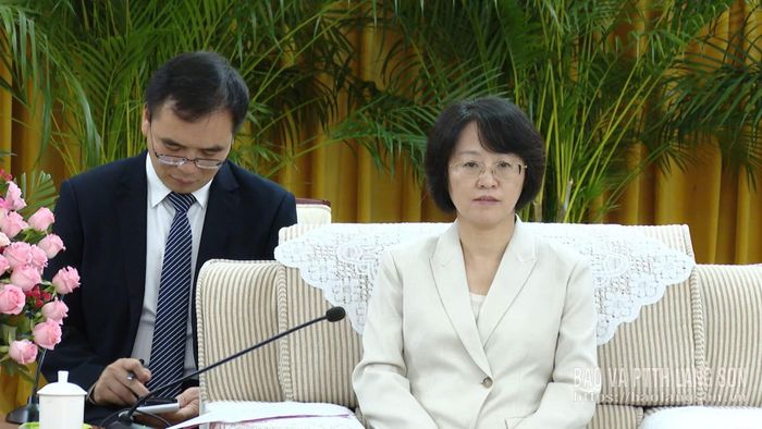 Đồng chí Huy Quốc Hoa, Phó Chủ tịch Chính quyền nhân dân Khu tự trị dân tộc Choang Quảng Tây, Trung Quốc phát biểu tại buổi hội kiến