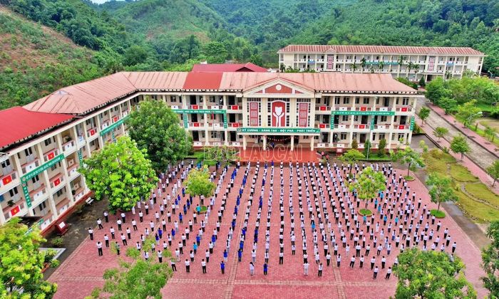 Quang cảnh Trường PTDT Nội trú THCS và THPT Bảo Yên.