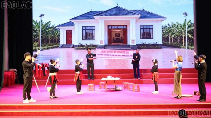 Phần thi về chung tay xóa bỏ định kiến giới của Hội Liên hiệp Phụ nữ xã Mường Khương.