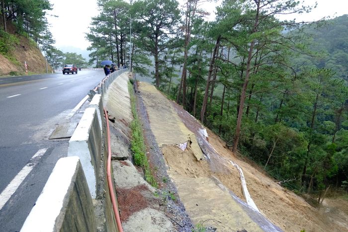 Việc sạt lở tái xuất hiện tại vị trí Km224+600 - Km224+700 đang được các cơ quan, đơn vị liên quan tiếp tục theo dõi, đánh giá để có giải pháp xử lý phù hợp