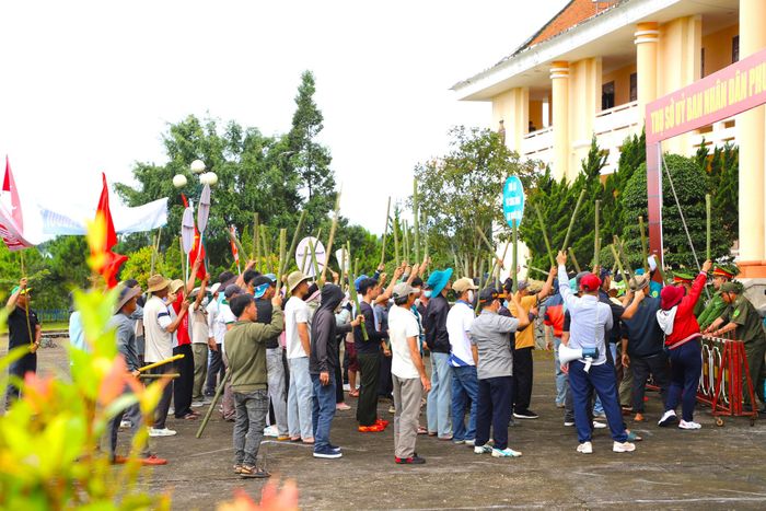 Tình huống giả định tập trung đông người, có hành vi quá khích được xử lý theo phương án thực binh A2