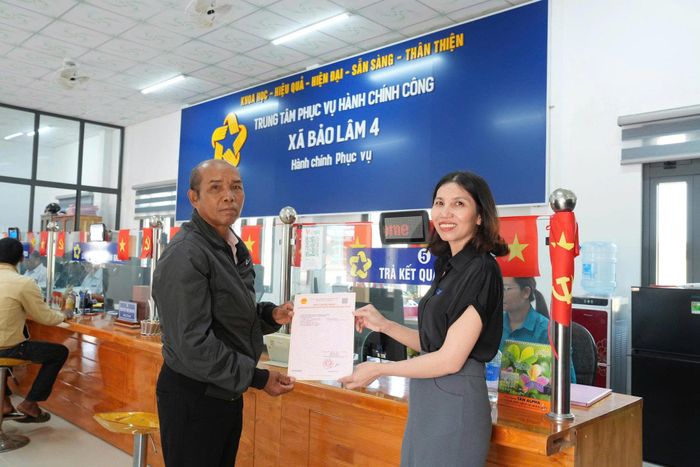 Hồ sơ được giải quyết nhanh chóng, giúp người dân tiết kiệm công sức, tiền bạc