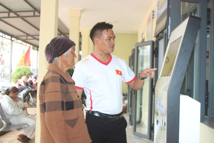 Là địa phương có đông đồng bào dân tộc thiểu số sinh sống, UBND xã Bảo Lâm 4 đã thực hiện tuyên truyền về các chủ trương, đường lối của Đảng và chính sách, pháp luật của Nhà nước liên quan đến công tác cải cách TTHC một cách hiệu quả
