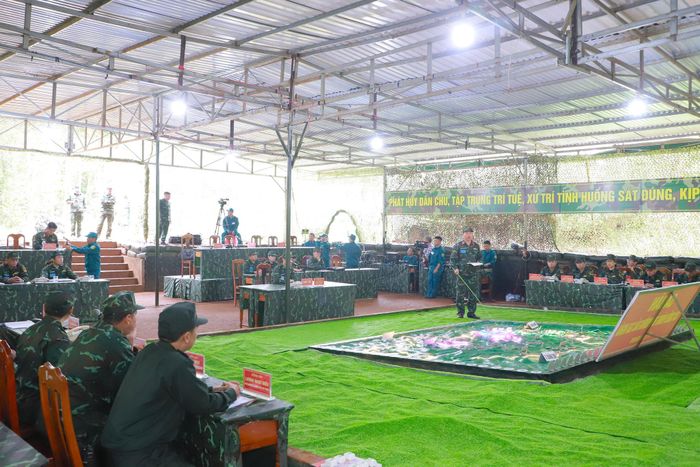 Một tình huống trong khung diễn tập tác chiến của phường