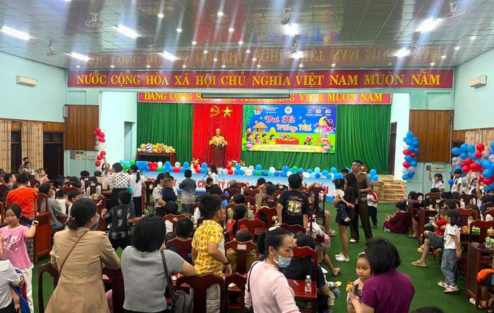 Chương trình đã tổ chức chương trình văn nghệ, các trò chơi dân gian cho bệnh nhi và con em cán bộ, viên chức, người lao động tại Bệnh viện Đa khoa Đắk Nông