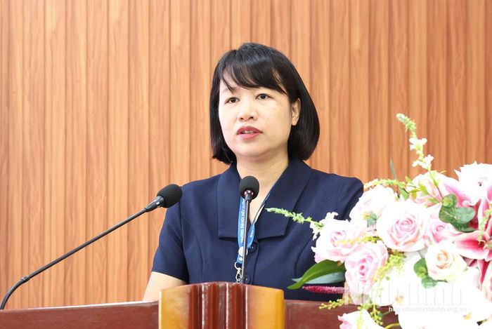 Đại diện Tiểu ban Hộ sinh phát biểu tại hội thảo.