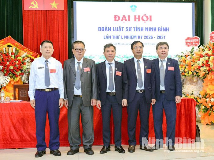 Ban Chủ nhiệm Đoàn Luật sư tỉnh nhiệm kỳ 2026-2031 ra mắt Đại hội.