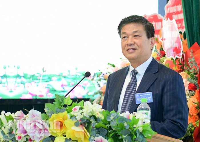 Đồng chí Đỗ Ngọc Thịnh, Chủ tịch Liên đoàn Luật sư Việt Nam phát biểu tại Đại hội.