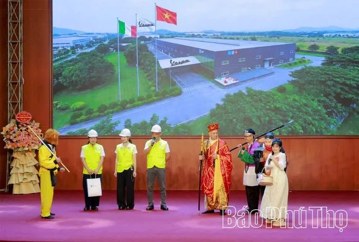Liên đoàn Lao động tỉnh thực hiện đa dạng các hình thức tuyên truyền, nâng cao nhận thức của người lao động và người sử dụng lao động về bảo đảm an toàn, vệ sinh lao động.