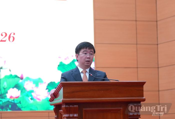 Đồng chí Bùi Hoàng Phương, Phó Bí thư Tỉnh ủy, Chủ tịch UBND tỉnh cam kết đổi mới mạnh mẽ phương thức chỉ đạo, điều hành, tạo ra một chính quyền liêm chính, hành động - Ảnh: T.Đ