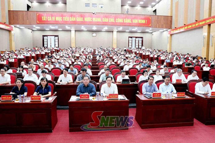Các đại biểu dự gặp mặt.